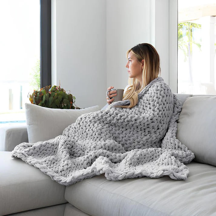 LUMINARA - Knitted Comfort Blanket